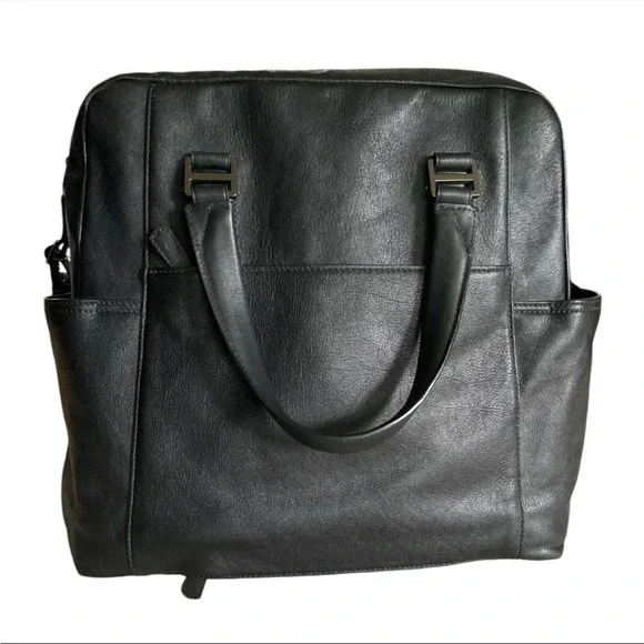 Tumi Beacon Hill Smith Jetsetter bag Sunday leather laptop travel bag black